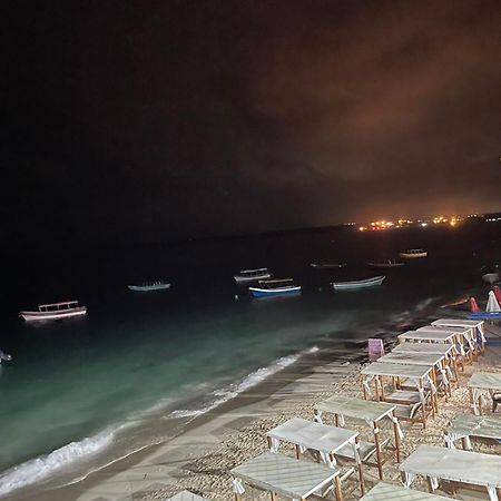Mandala Beach Club 호텔 Pendales 외부 사진