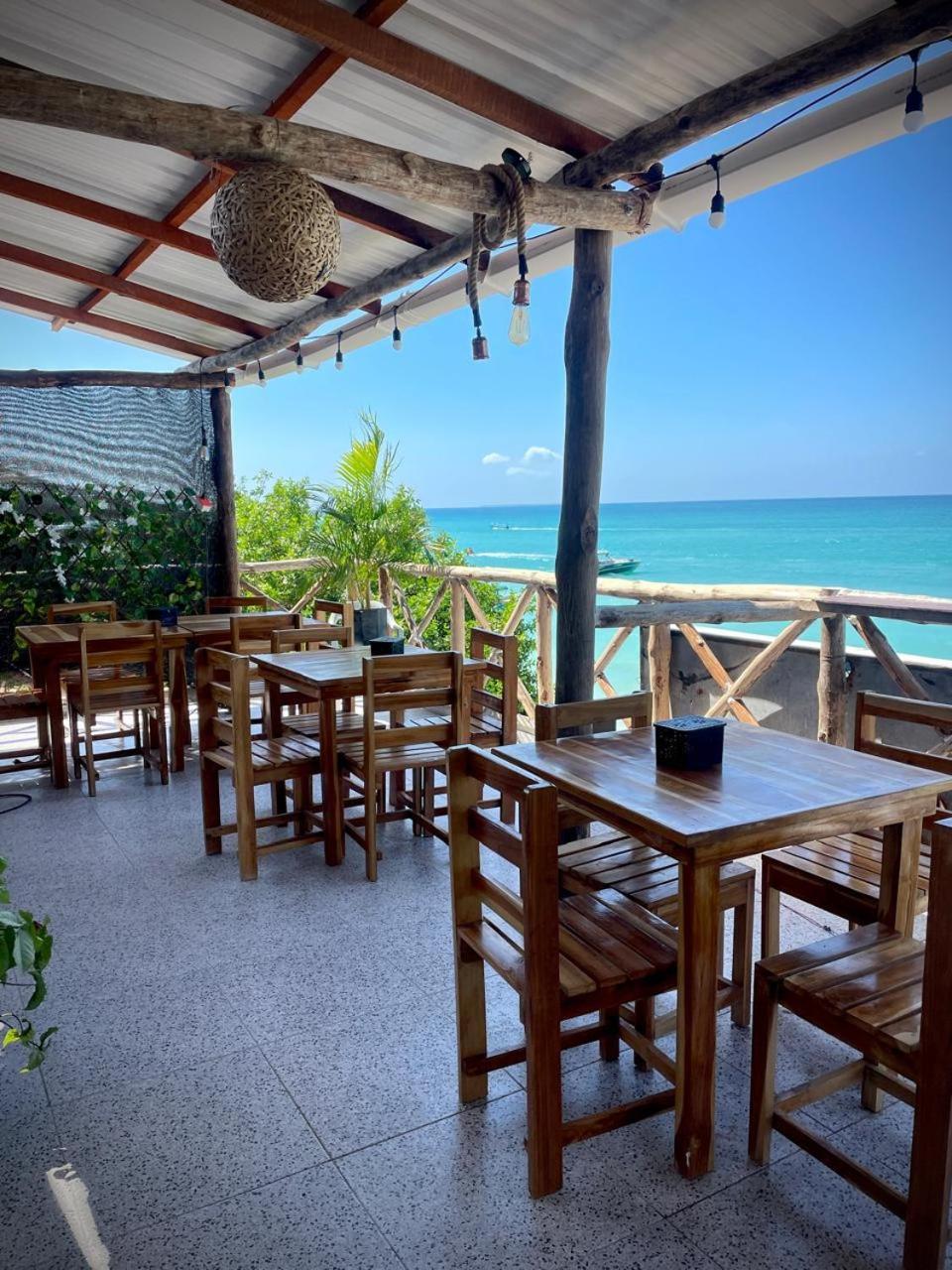 Mandala Beach Club 호텔 Pendales 외부 사진
